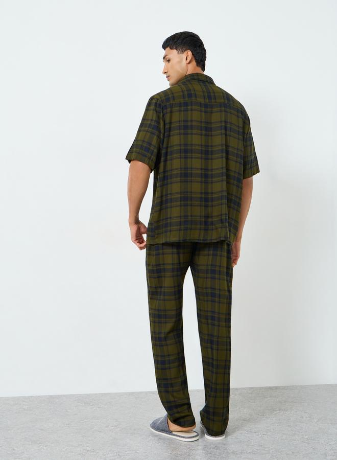 Styli Men Checked Woven Shirt and Pyjama Set - Image 5